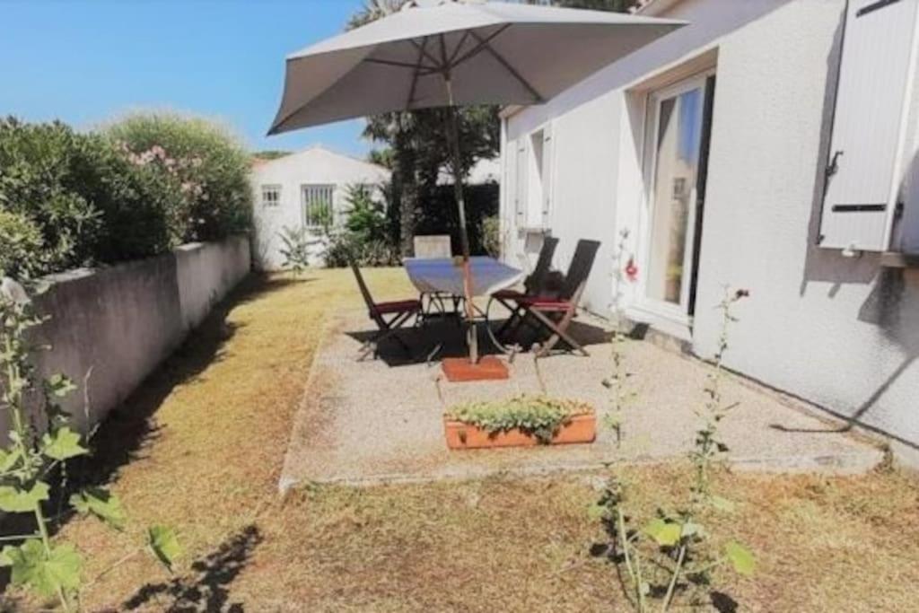 Вилла Agreable Maison Ensoleillee Avec Jardin Arbore Ле-Шато-д'Олерон Экстерьер фото